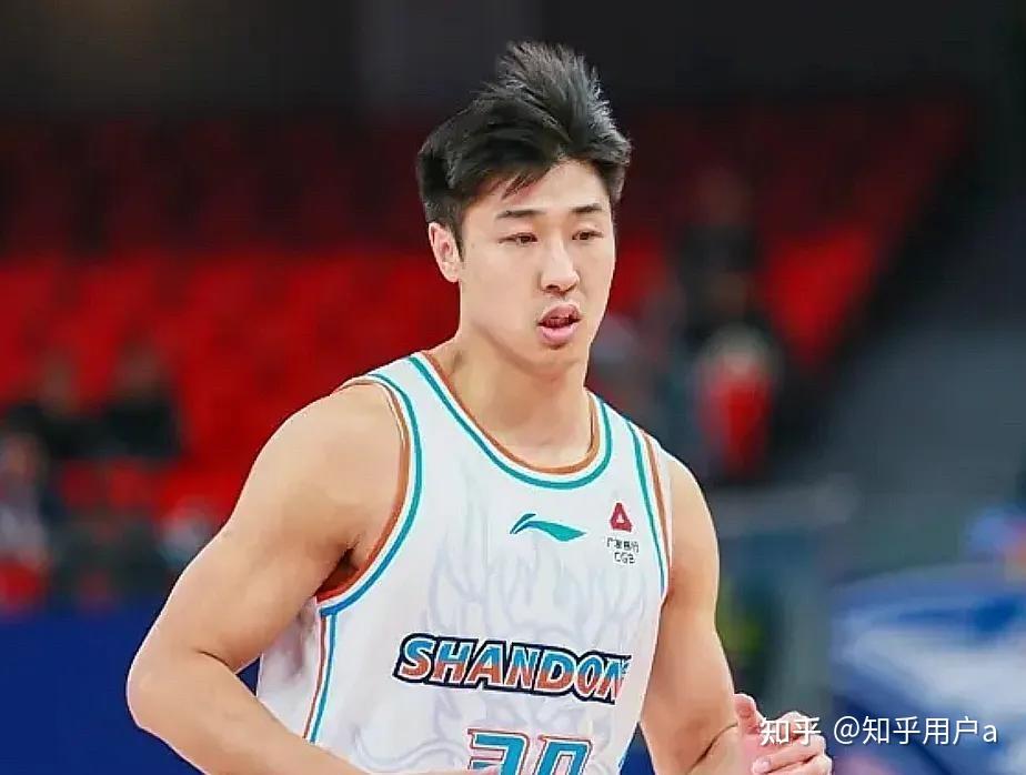 lol官方-中超赛程吃紧；广厦男篮赛前主帅复盘；气氛紧张；控场能力受关注